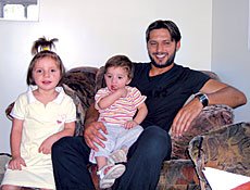 Shahid-Afridi-Childrens